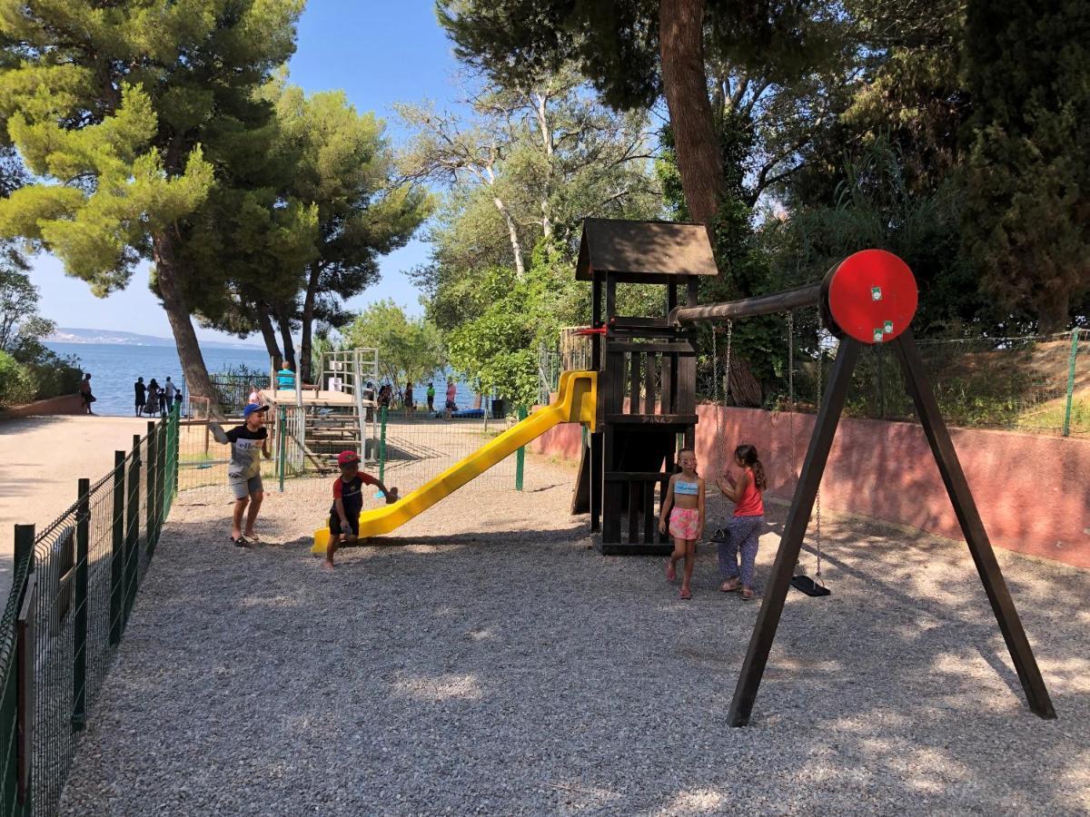 Camping Marina Plage Vitrolles (Bouches-du-Rhone) Exterior foto